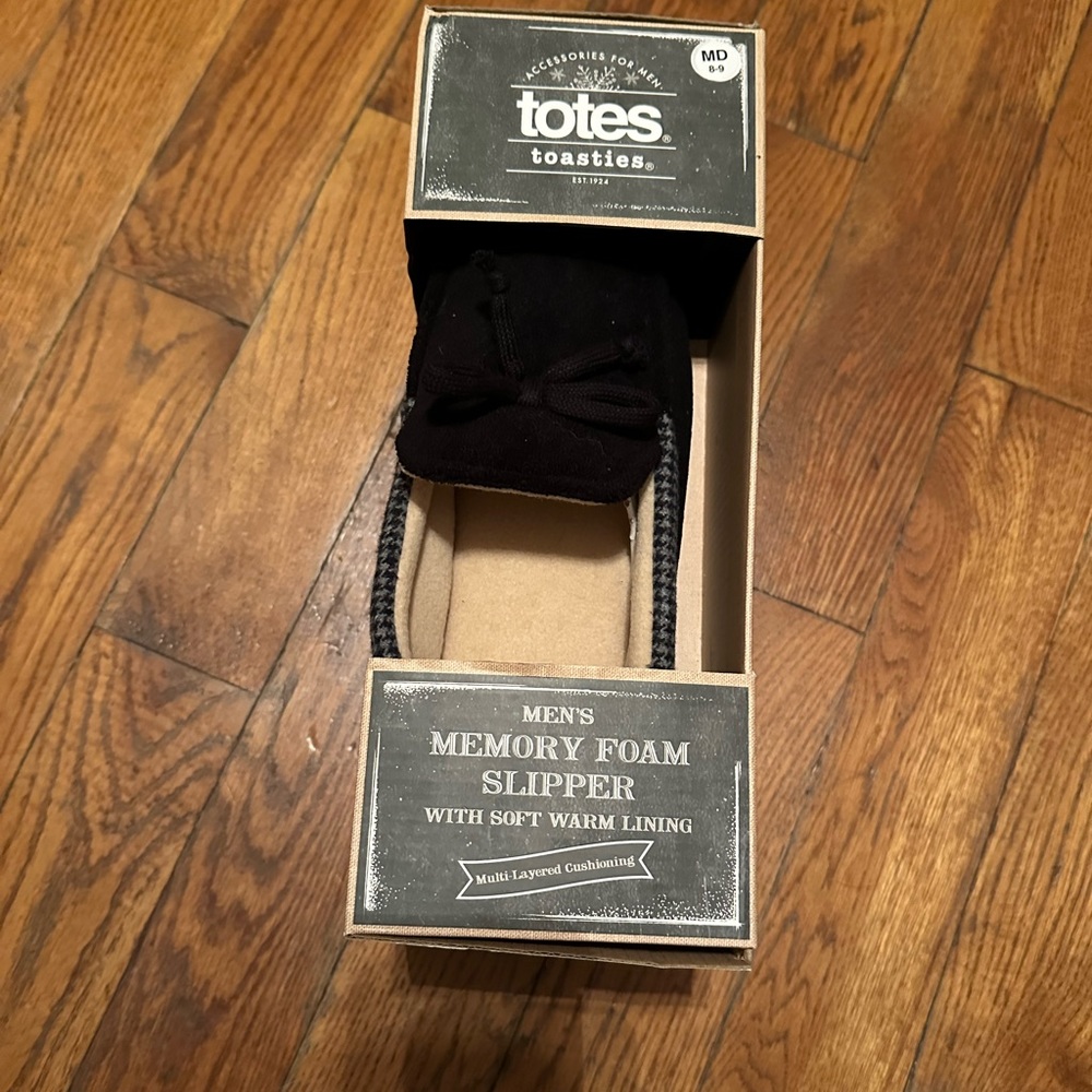 Totes Toasties Men Memory Foam Slippers Size 8-9